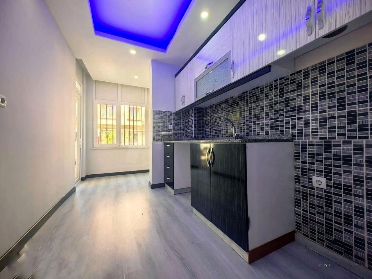 Квартира в Анталии, Турция, 90 м2 фото 2