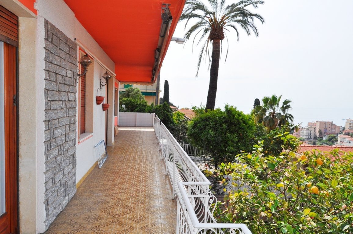 Квартира в Сан-Ремо, Италия, 134 м2 фото 2
