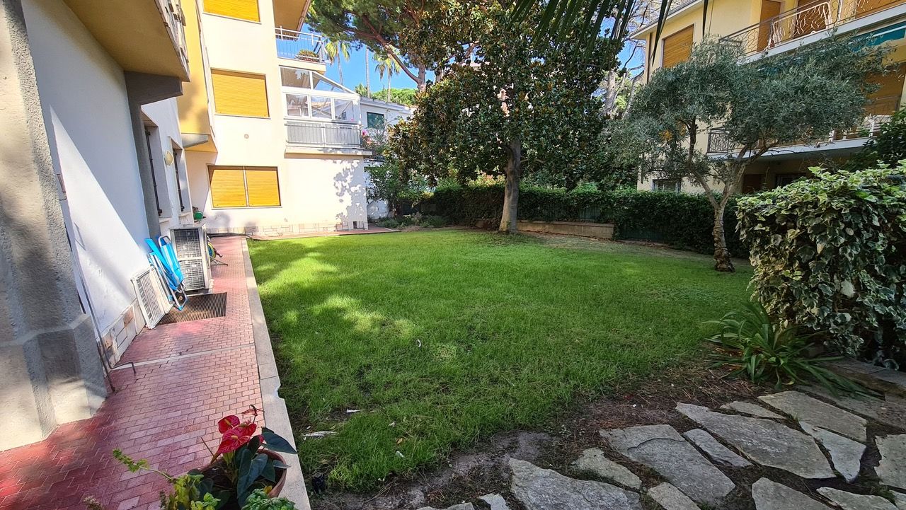 Апартаменты в Сан-Ремо, Италия, 110 м2 фото 4