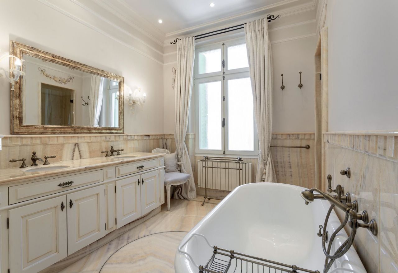 Вилла в Рокбрюн-Кап-Мартен, Франция, 1 500 м2 фото 5