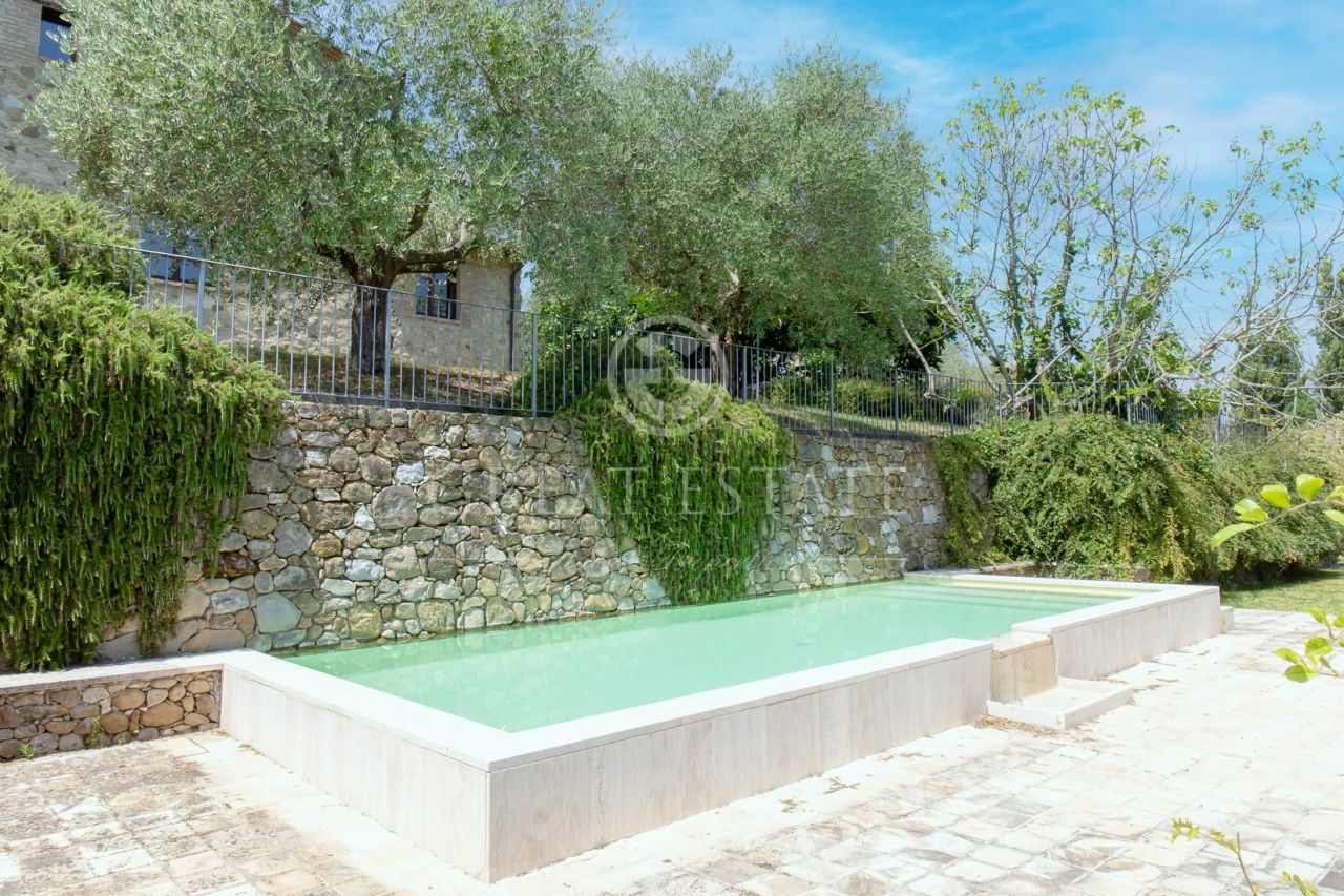 Дом в Умбертиде, Италия, 200 м2 фото 5