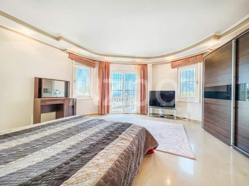 Вилла в Алании, Турция, 650 м2 фото 2