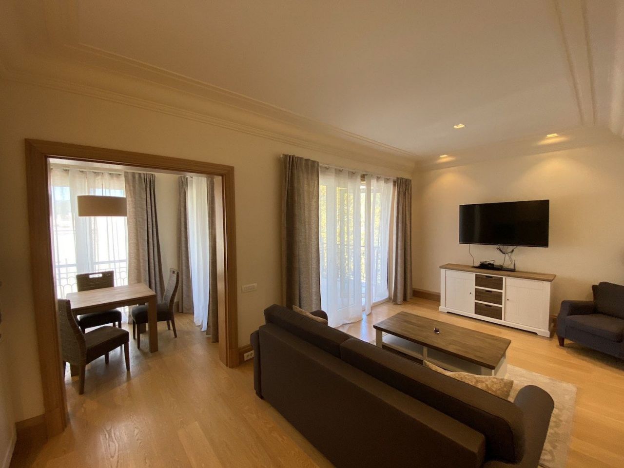 Апартаменты в Тивате, Черногория, 80 м2 фото 2