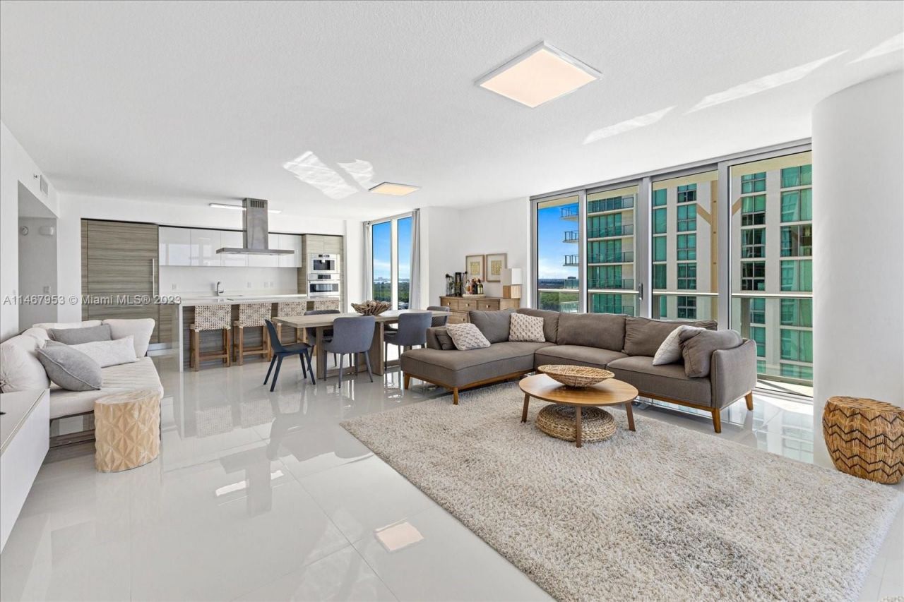 Квартира в Майами, США, 170 м2 фото 2