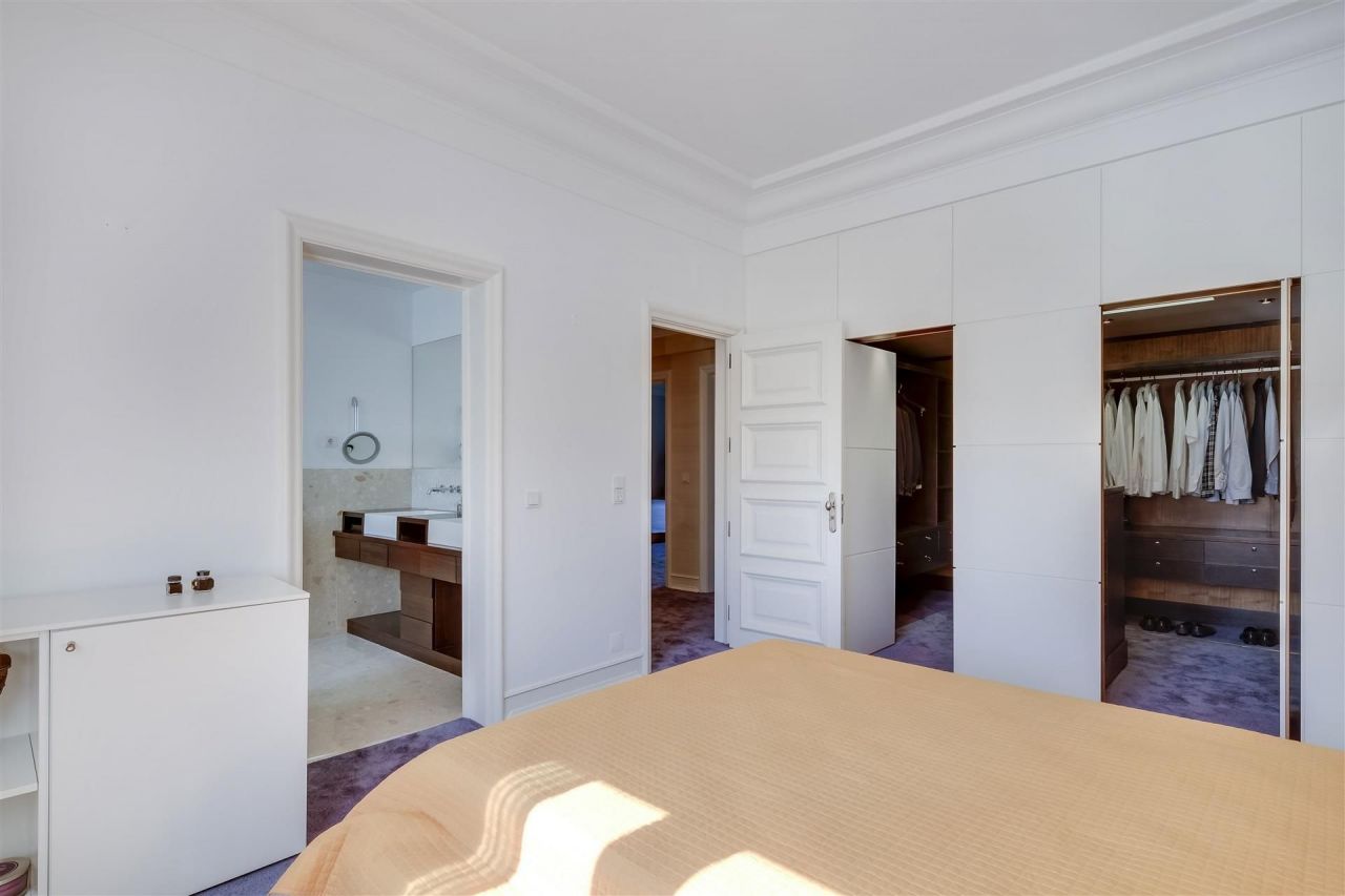 Квартира в Лиссабоне, Португалия, 480 м2 фото 5