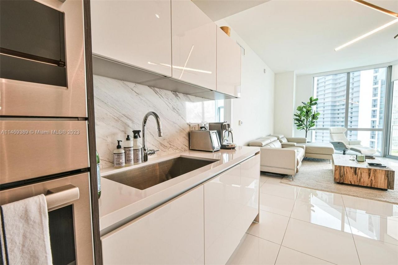 Квартира в Майами, США, 140 м2 фото 4