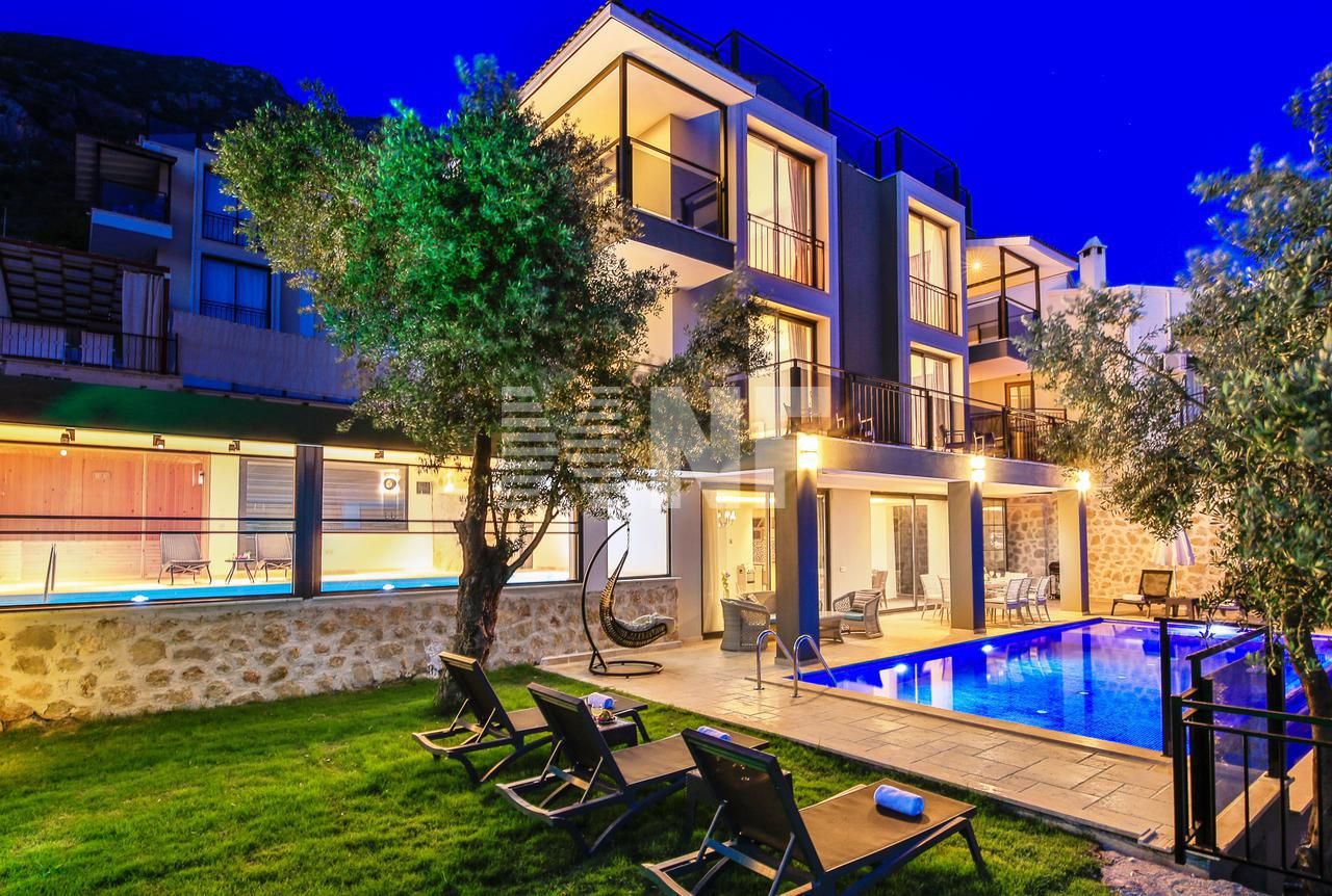 Вилла в Анталии, Турция, 200 м2 фото 2