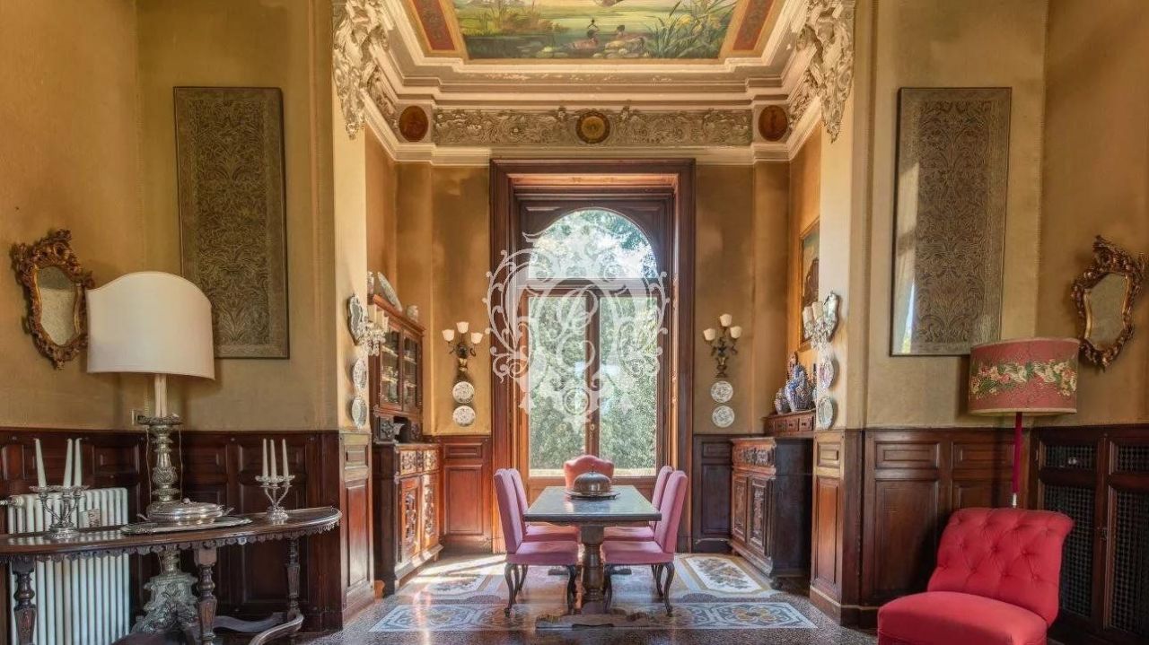 Квартира в Генуе, Италия, 600 м2 фото 2