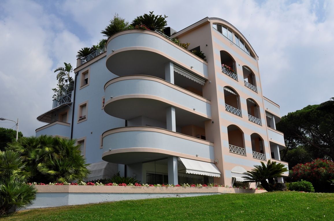 Квартира в Сан-Ремо, Италия, 99 м2 фото 2