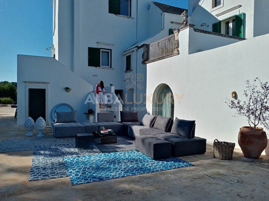 Вилла в Таранто, Италия, 701 м2 фото 4