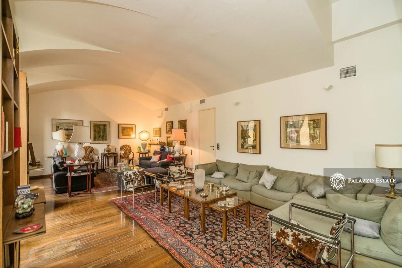 Апартаменты в Милане, Италия, 380 м2 фото 2
