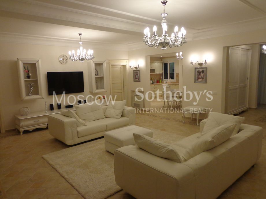 Вилла в Добра Воде, Черногория, 400 м2 фото 2