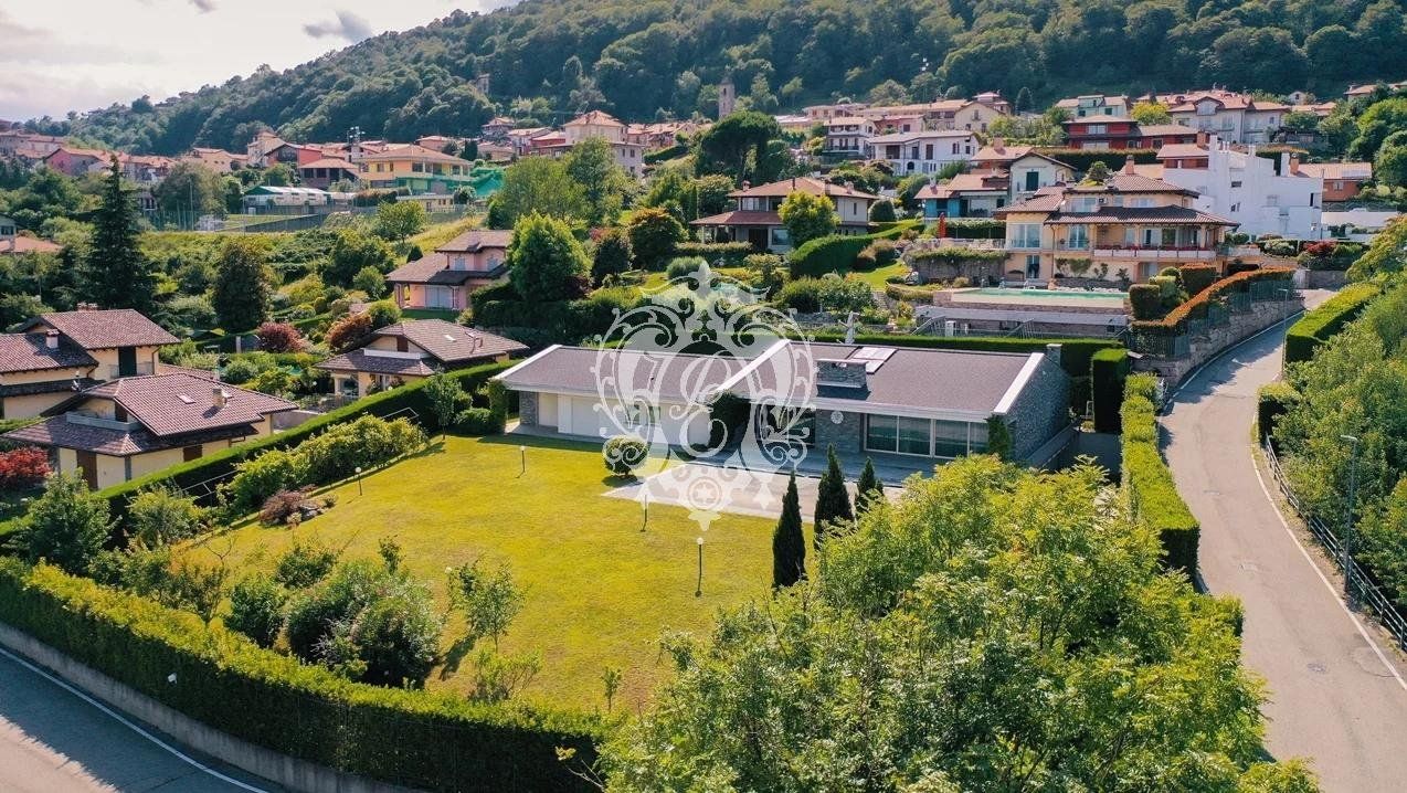 Вилла в Массино-Висконти, Италия, 600 м2 фото 2