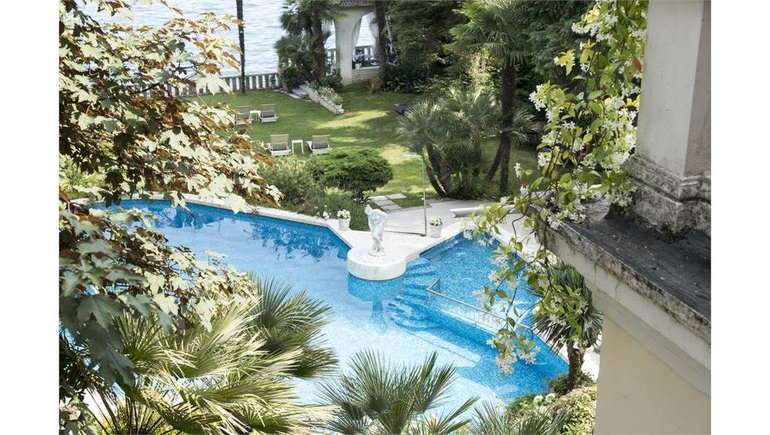 Вилла у озера Гарда, Италия, 600 м2 фото 5