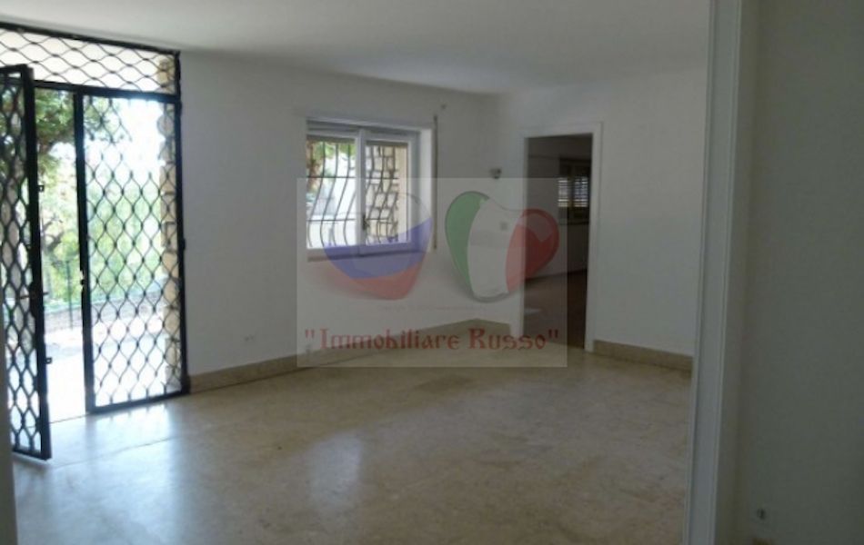 Вилла в Сан-Ремо, Италия, 250 м2 фото 3