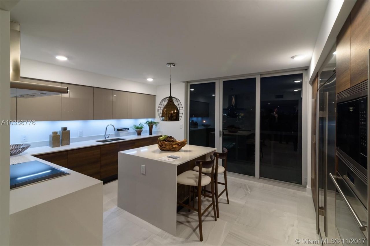 Квартира в Майами, США, 310 м2 фото 3
