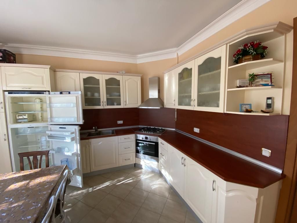 Квартира в Кемере, Турция, 220 м2 фото 2
