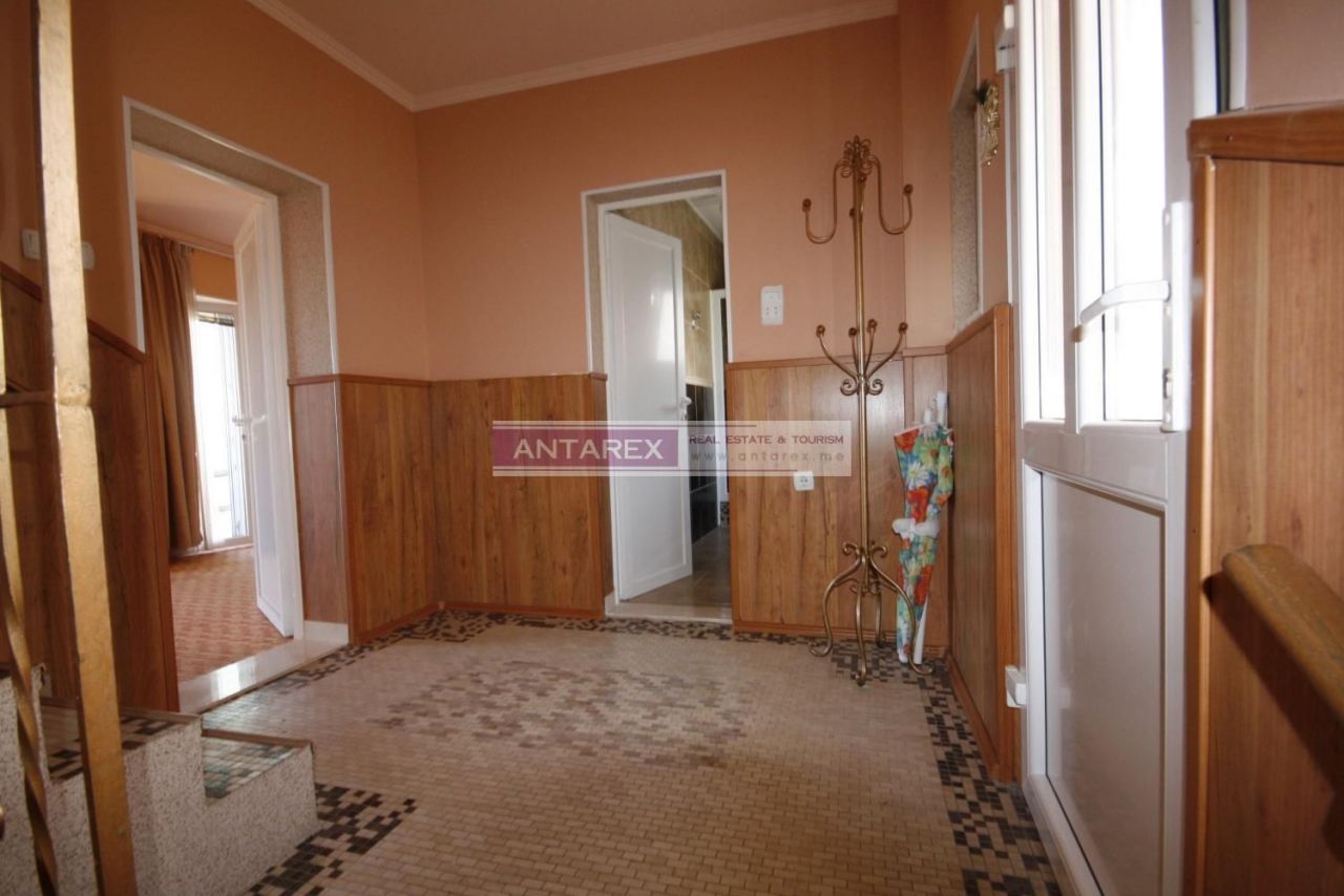 Вилла в Тивате, Черногория, 120 м2 фото 4