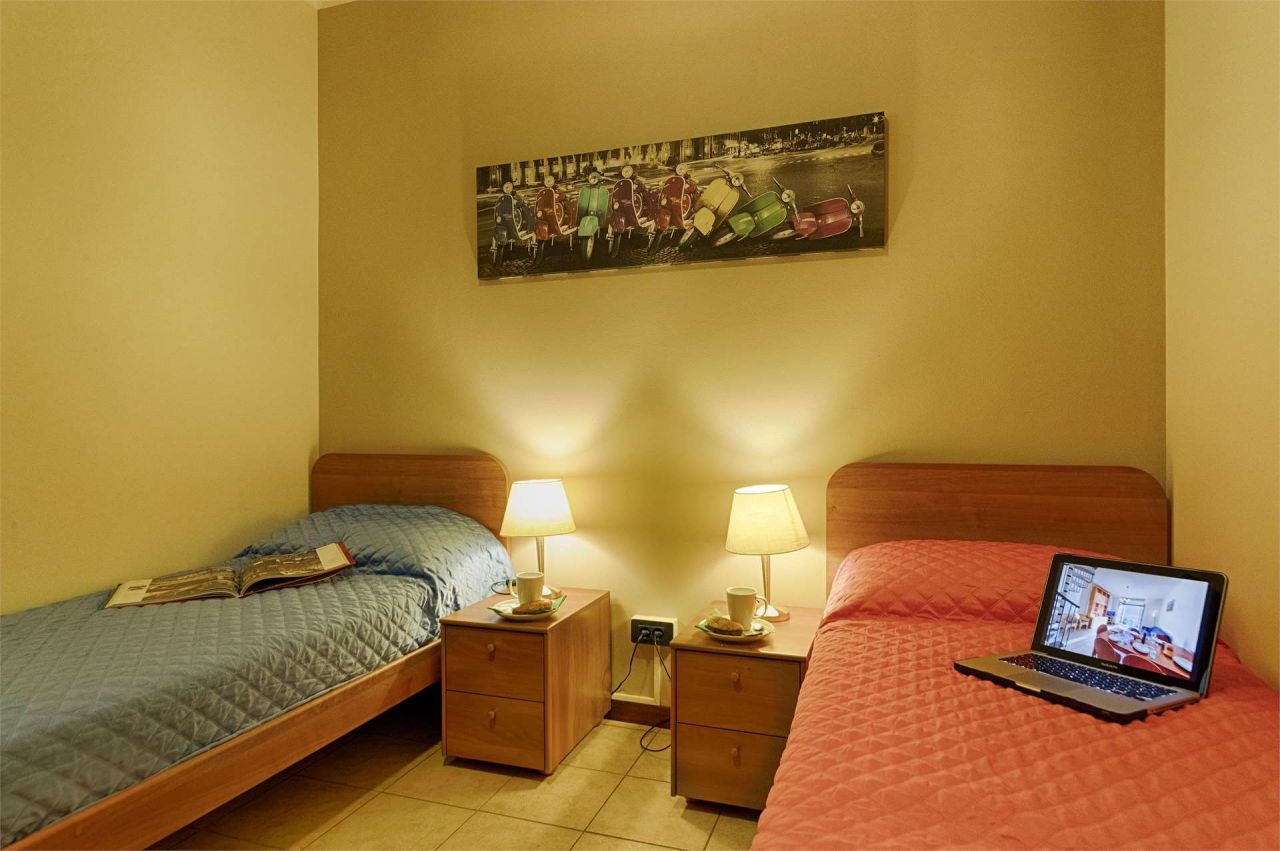 Квартира у озера Комо, Италия, 70 м2 фото 4