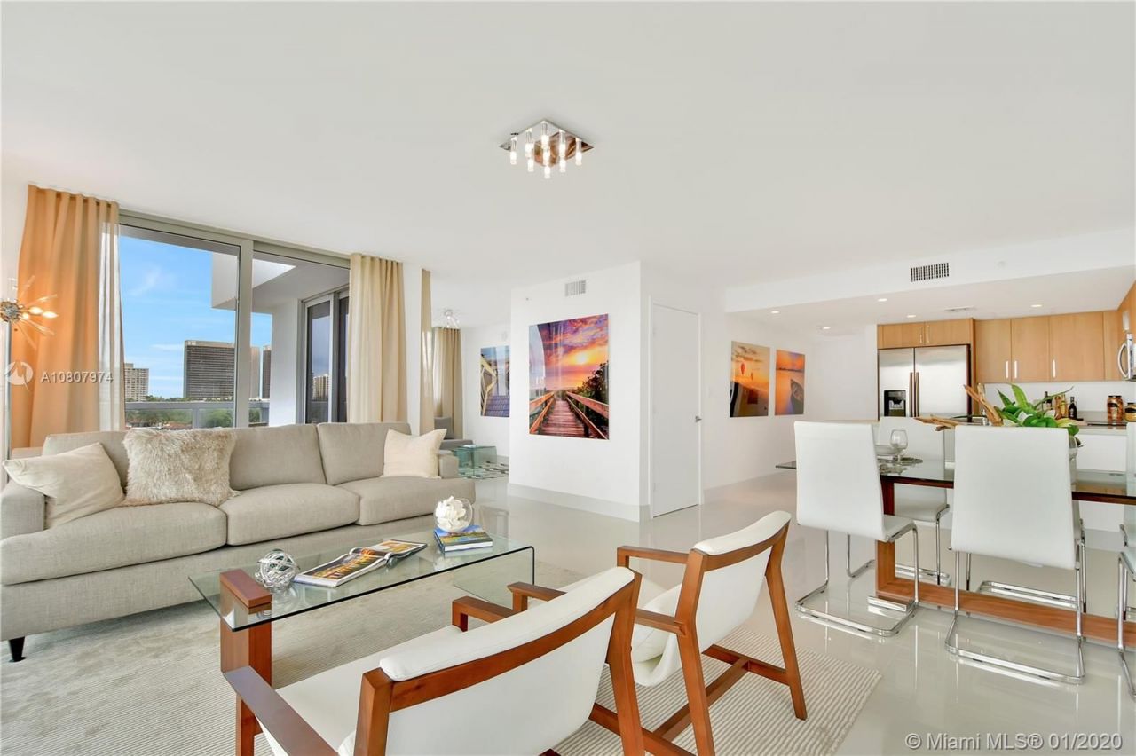 Квартира в Майами, США, 130 м2 фото 2