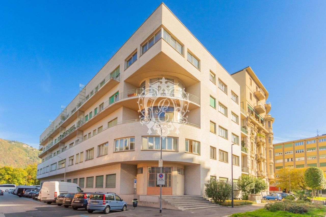 Квартира в Комо, Италия, 182 м2 фото 3