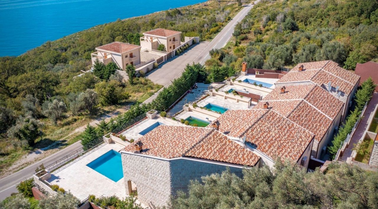 Вилла в Режевичах, Черногория, 150 м2 фото 3