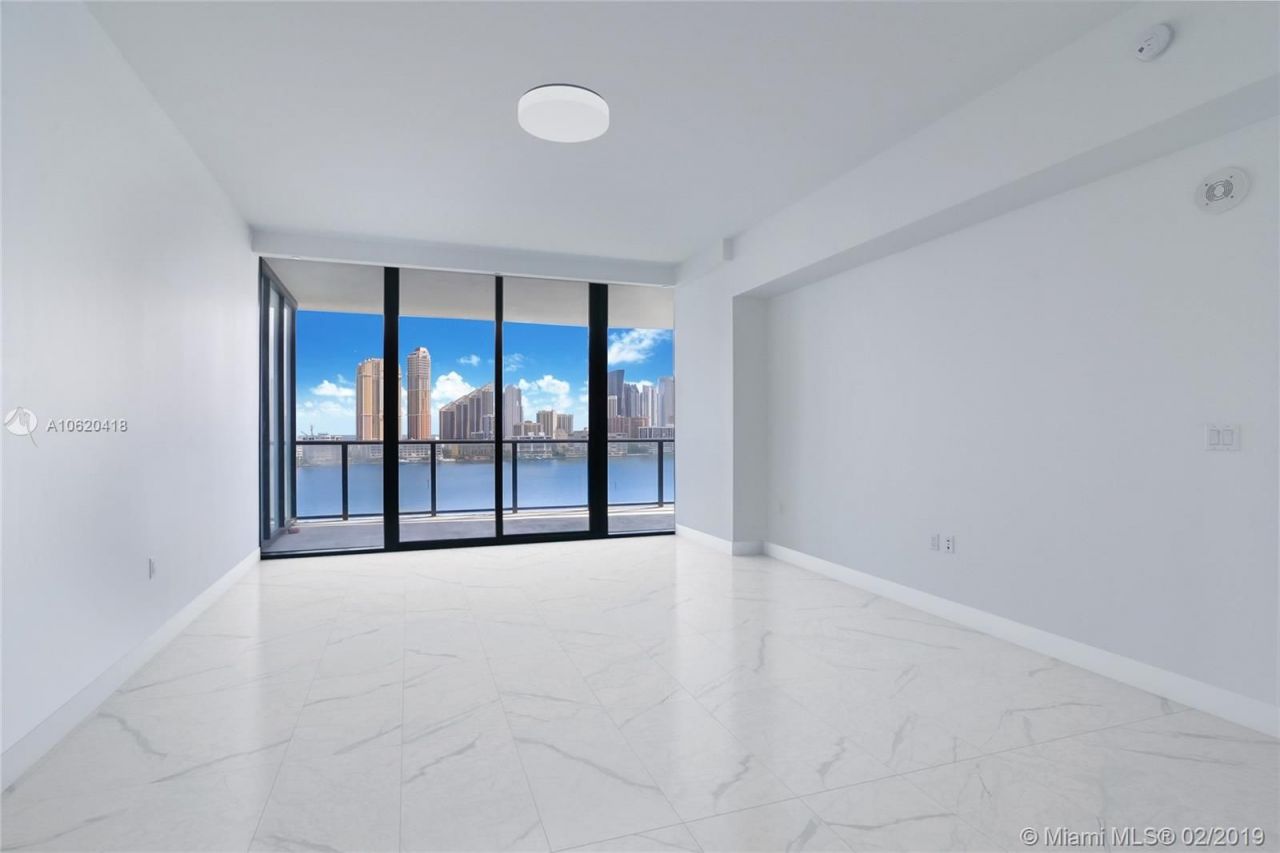 Квартира в Майами, США, 270 м2 фото 4
