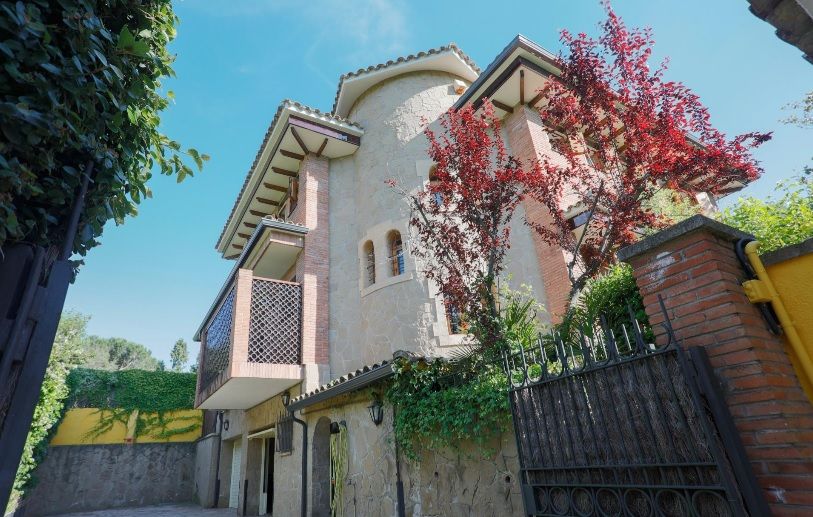 Дом в Сан-Кугат-дель-Вальес, Испания, 400 м2 фото 2