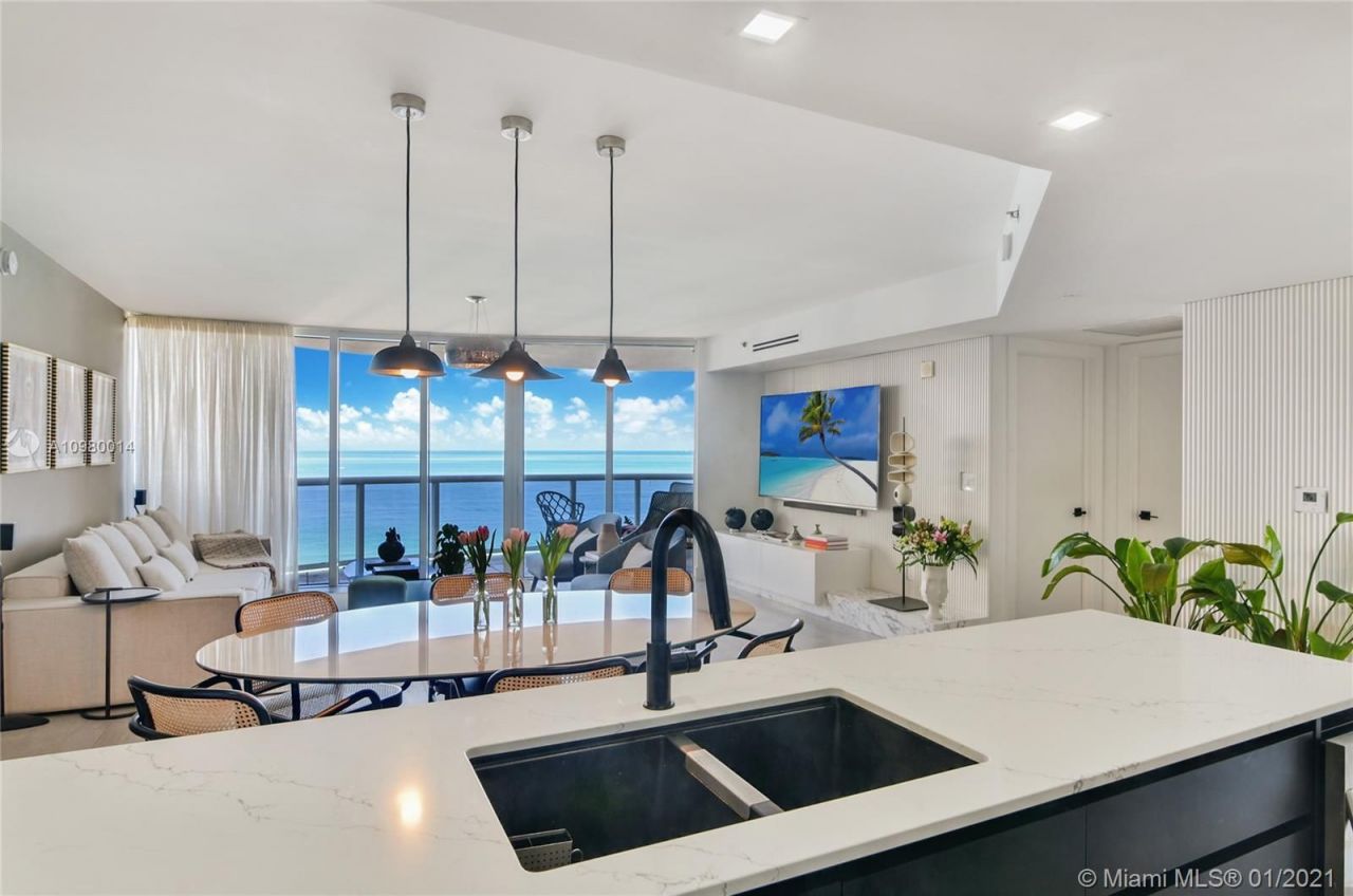 Квартира в Майами, США, 150 м2 фото 2