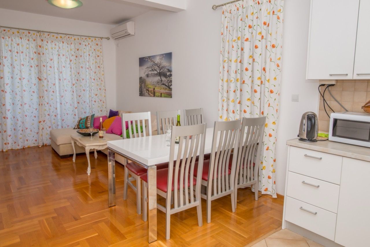 Квартира в Будве, Черногория, 90 м2 фото 2