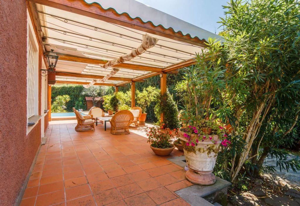 Вилла в Форте деи Марми, Италия, 500 м2 фото 5