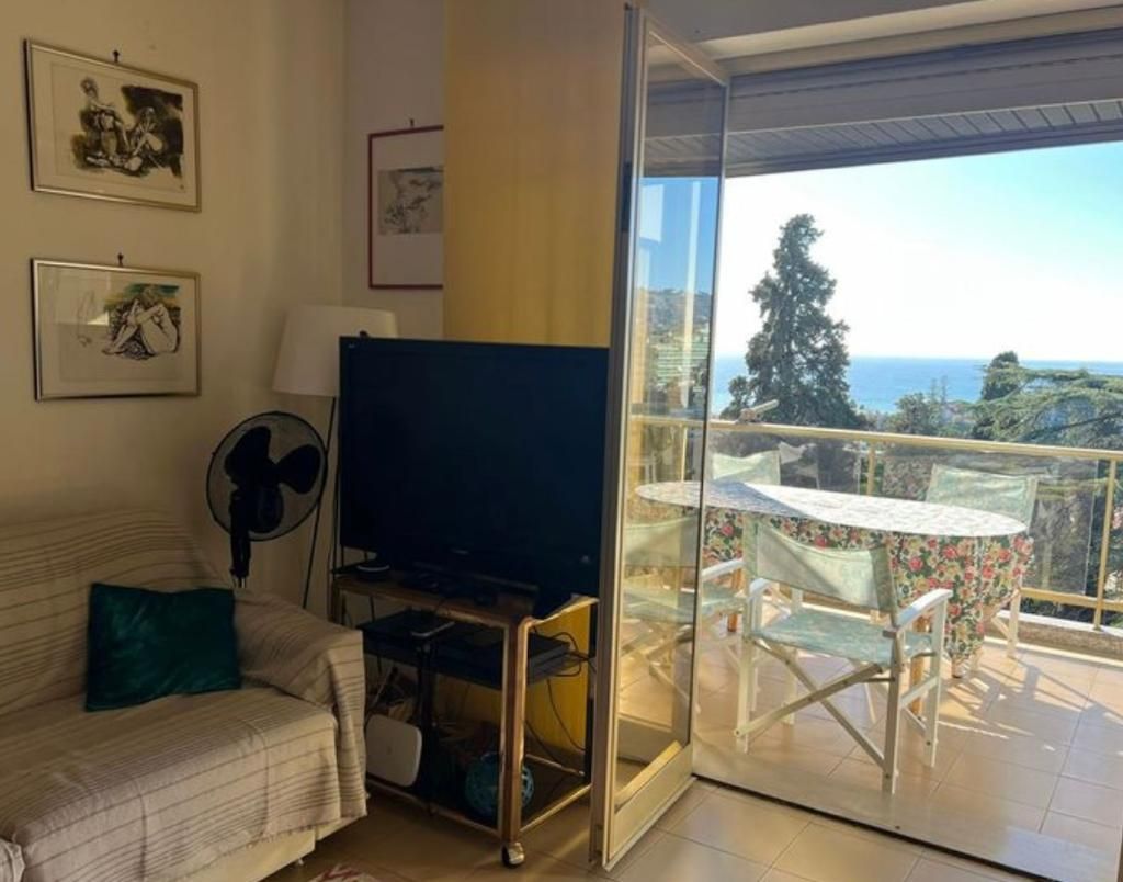 Квартира в Сан-Ремо, Италия, 90 м2 фото 3