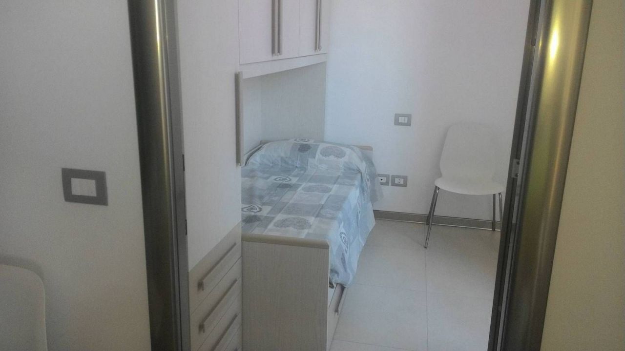 Апартаменты в Сан-Ремо, Италия, 95 м2 фото 4