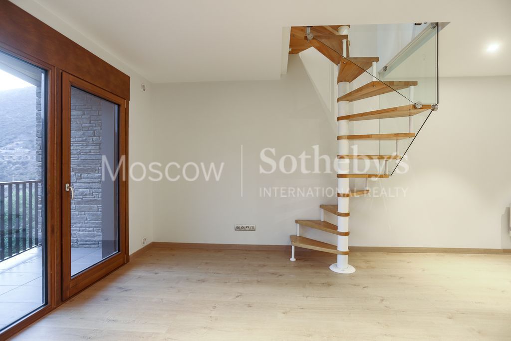 Апартаменты в Эскальдесе, Андорра, 146 м2 фото 2