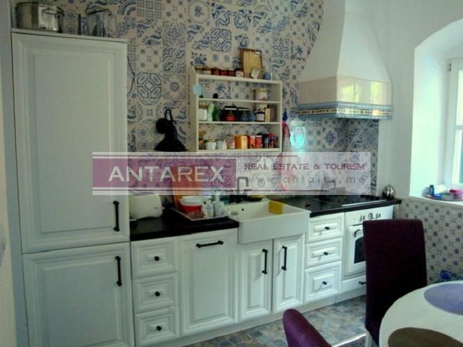 Апартаменты в Херцег-Нови, Черногория, 96 м2 фото 2