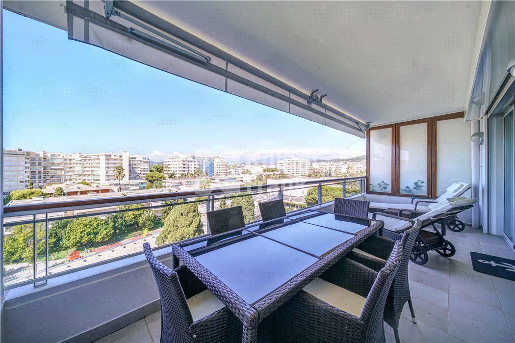 Апартаменты в Каннах, Франция, 85 м2 фото 2