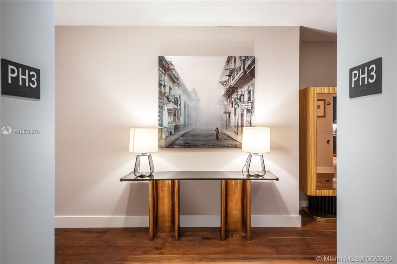 Пентхаус в Майами, США, 2 600 м2 фото 3