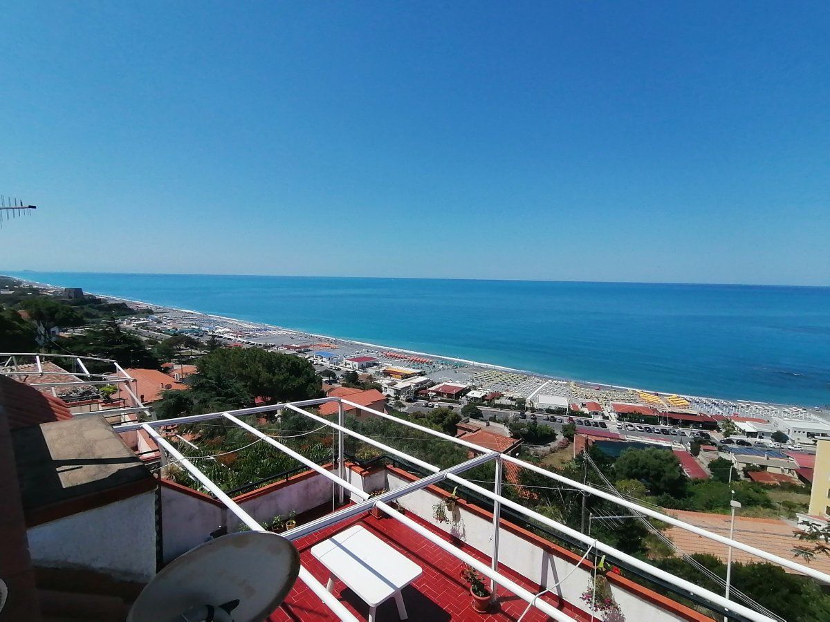 Таунхаус в Скалее, Италия, 70 м2 фото 3