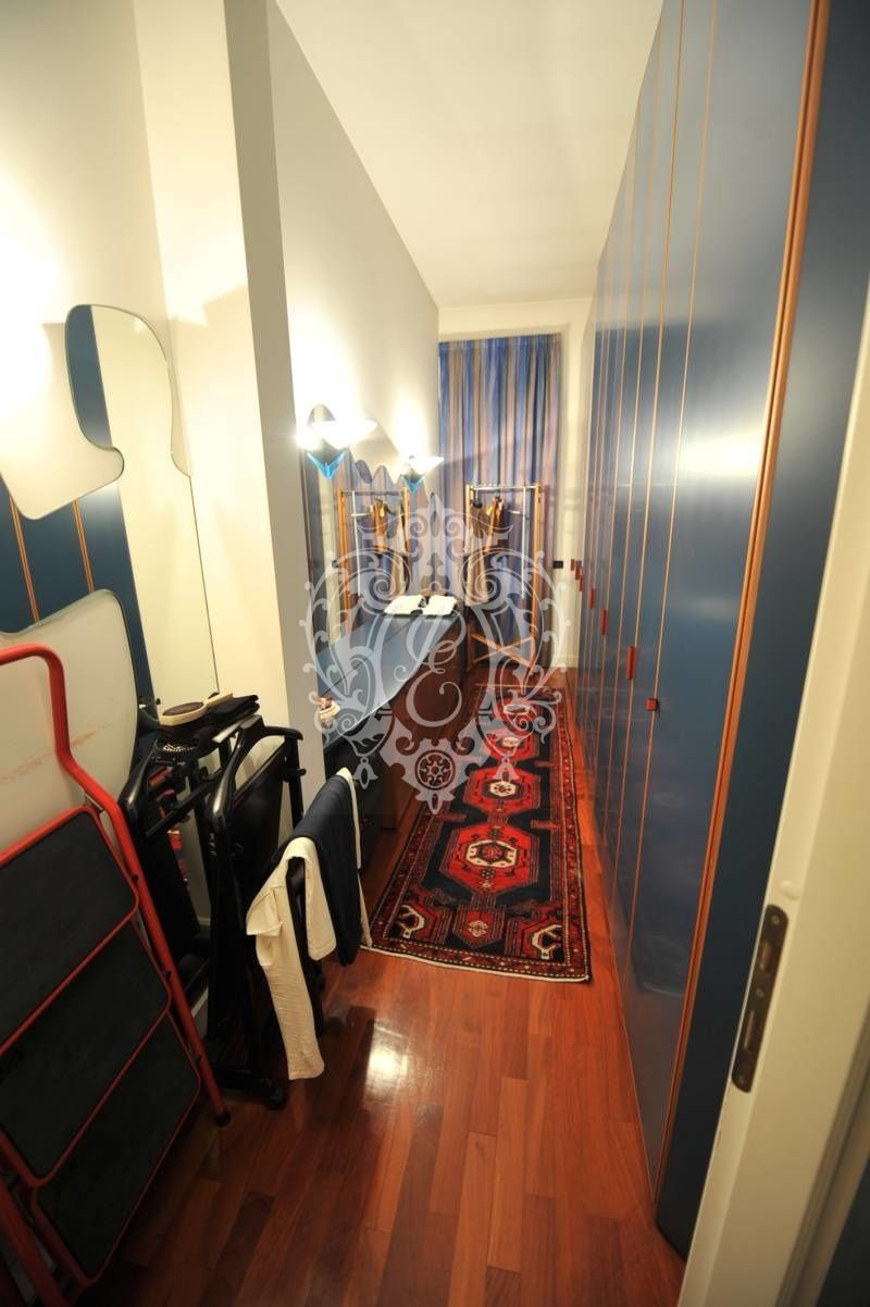 Вилла в Вентимилье, Италия, 650 м2 фото 2