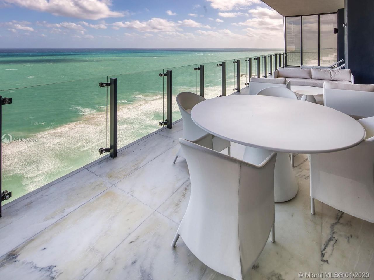 Квартира в Майами, США, 300 м2 фото 2