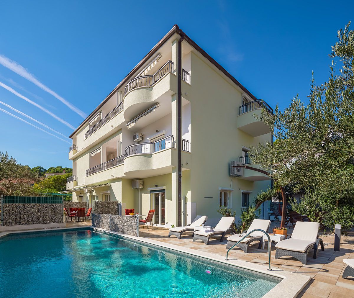 Апартаменты в Башка-Воде, Хорватия, 82 м2 фото 1