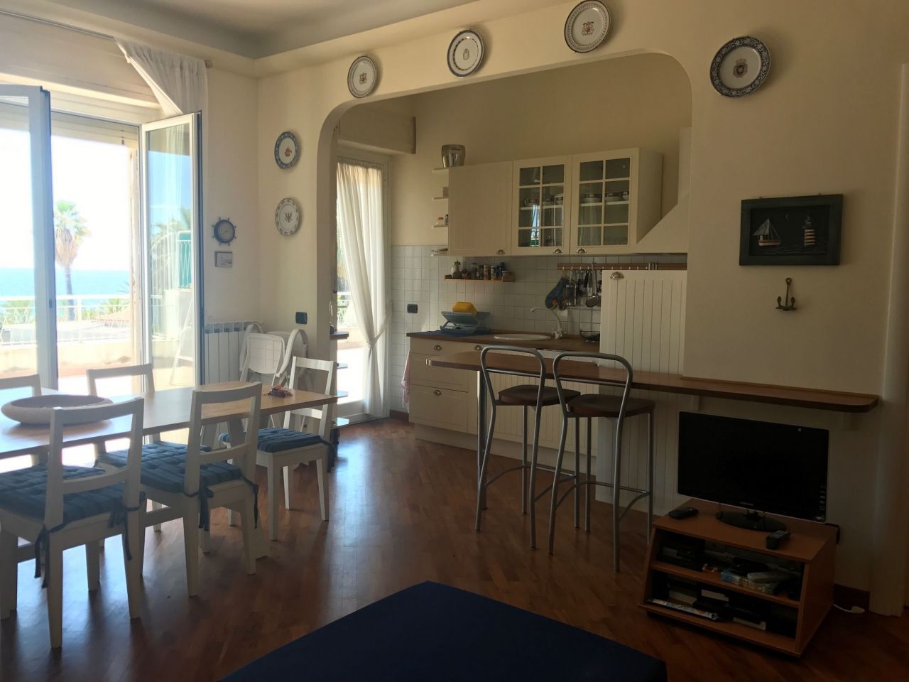 Апартаменты в Сан-Ремо, Италия, 110 м2 фото 2
