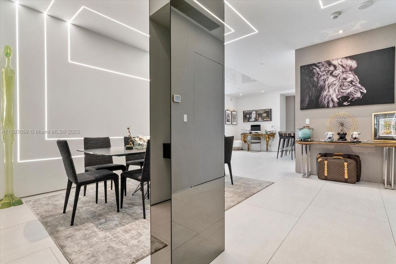 Квартира в Майами, США, 220 м2 фото 2