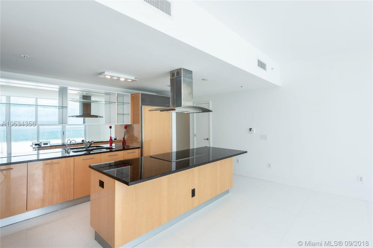 Апартаменты в Майами, США, 350 м2 фото 2