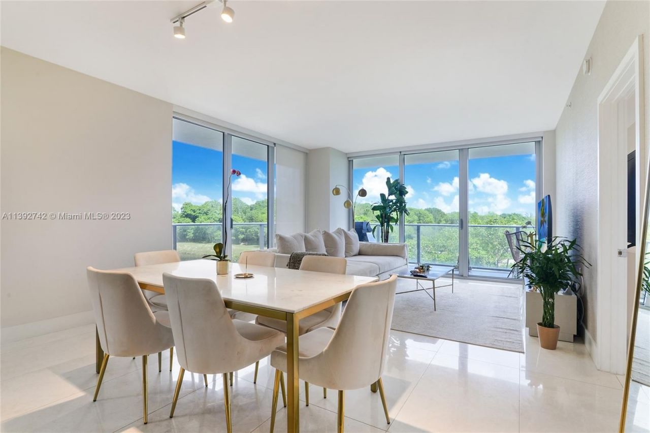 Квартира в Майами, США, 150 м2 фото 2