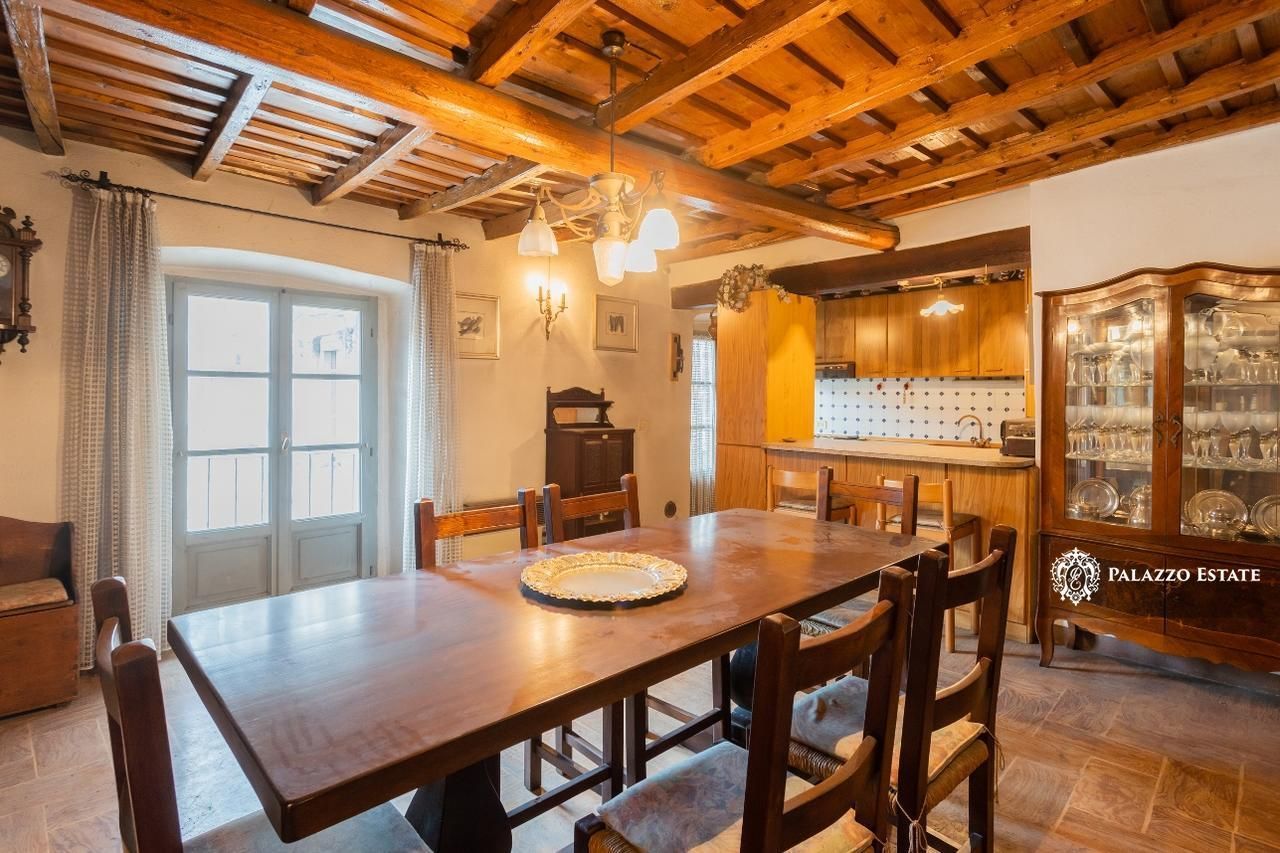 Апартаменты у озера Комо, Италия, 150 м2 фото 2