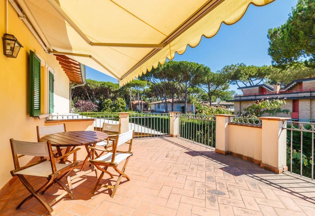 Вилла в Форте деи Марми, Италия, 330 м2 фото 4