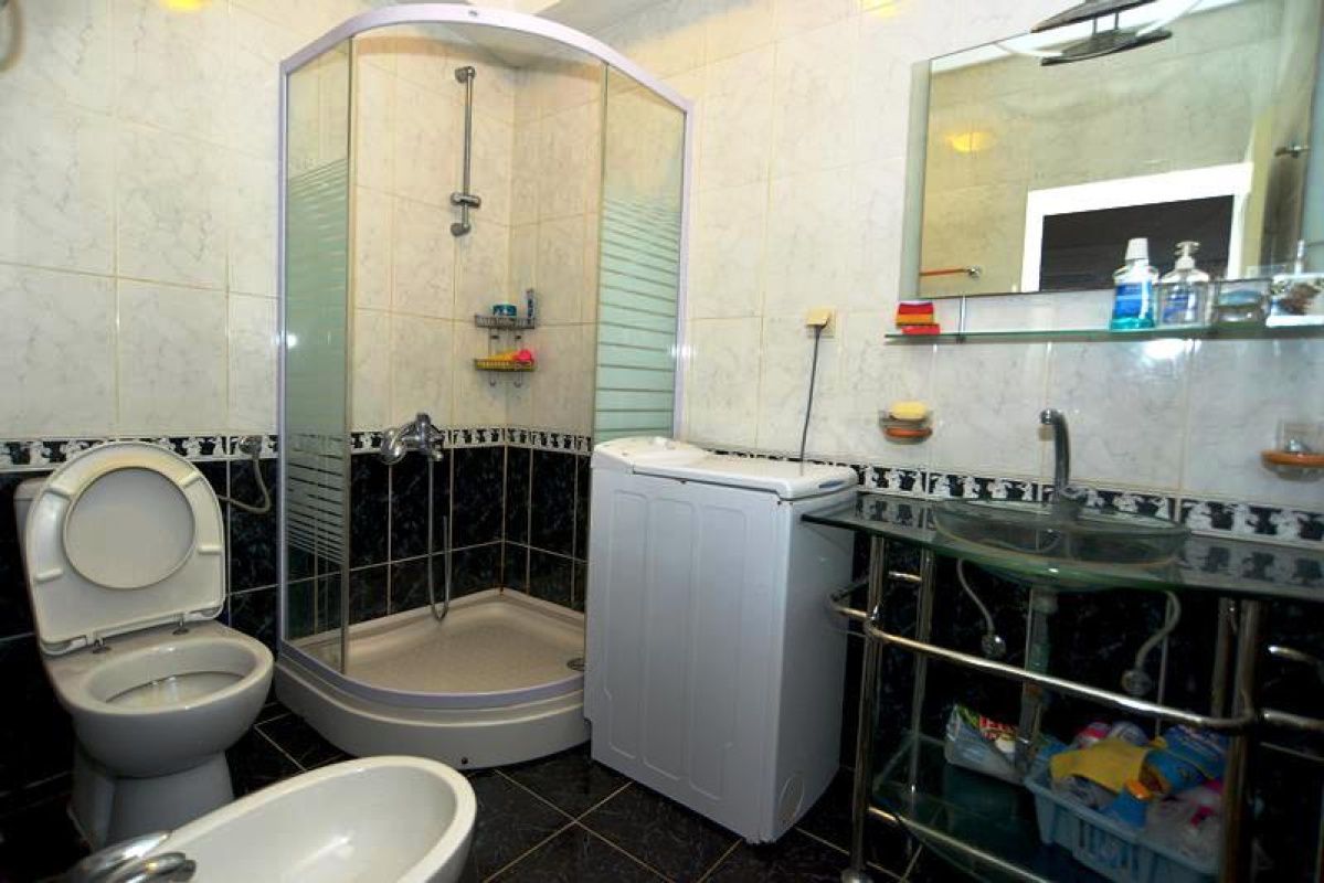 Дом в Херцег-Нови, Черногория, 300 м2 фото 4