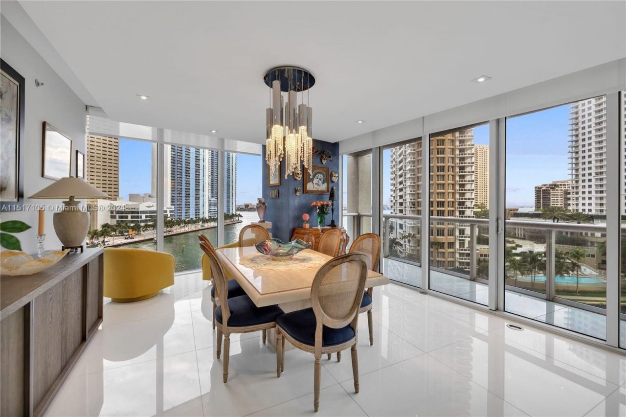 Квартира в Майами, США, 180 м2 фото 2