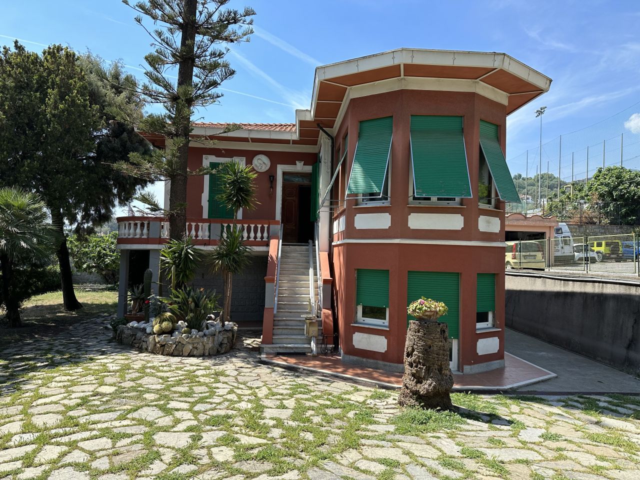 Вилла в Сан-Ремо, Италия, 343 м2 фото 1